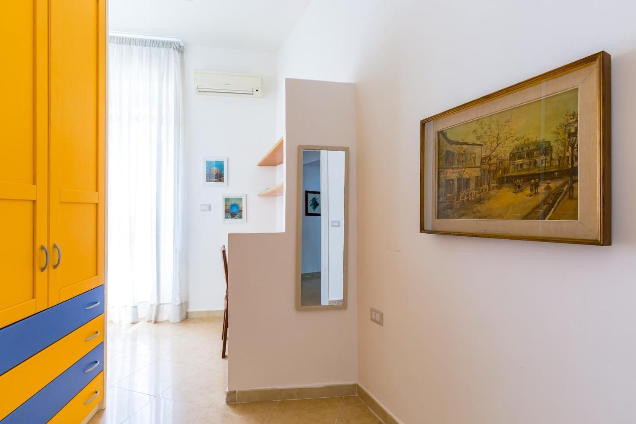Rione Emanuele III - 4 Bedroom Apartment Nápoles Exterior foto